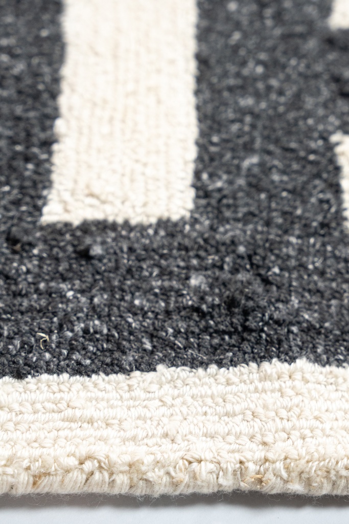 KALI D2029 CREMA GRAFITO 240x330cm TAPETE PARA EXTERIOR - LN