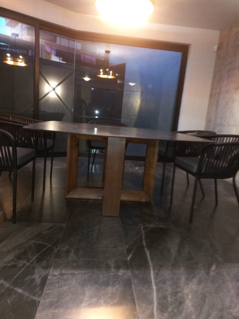 PIEDRA CUADRADA 150x150cm MESA DE COMEDOR - MG25